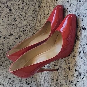 Valentino Garavani Red pumps EU sz 40